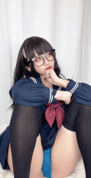 欧美辣妹的吻戏_DVD电影全集观看