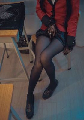 欧美女孩玩vr眼镜_HD天堂在线
