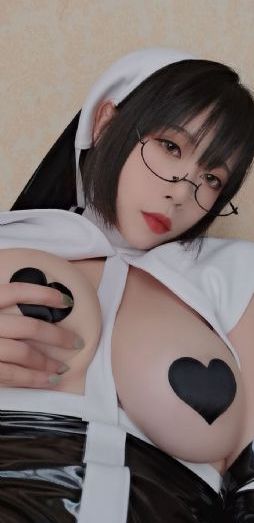 性欧美gay粗又长_十万网红美女美酱